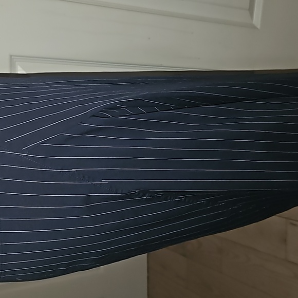 AUGUST 1 EIGHT Women Pin Stripe pattern Circle Asymmetrical cut Size S - Picture 11 of 16